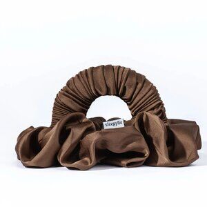 The Sleepy Tie Hair Scrunchie (Medium/Mocha)